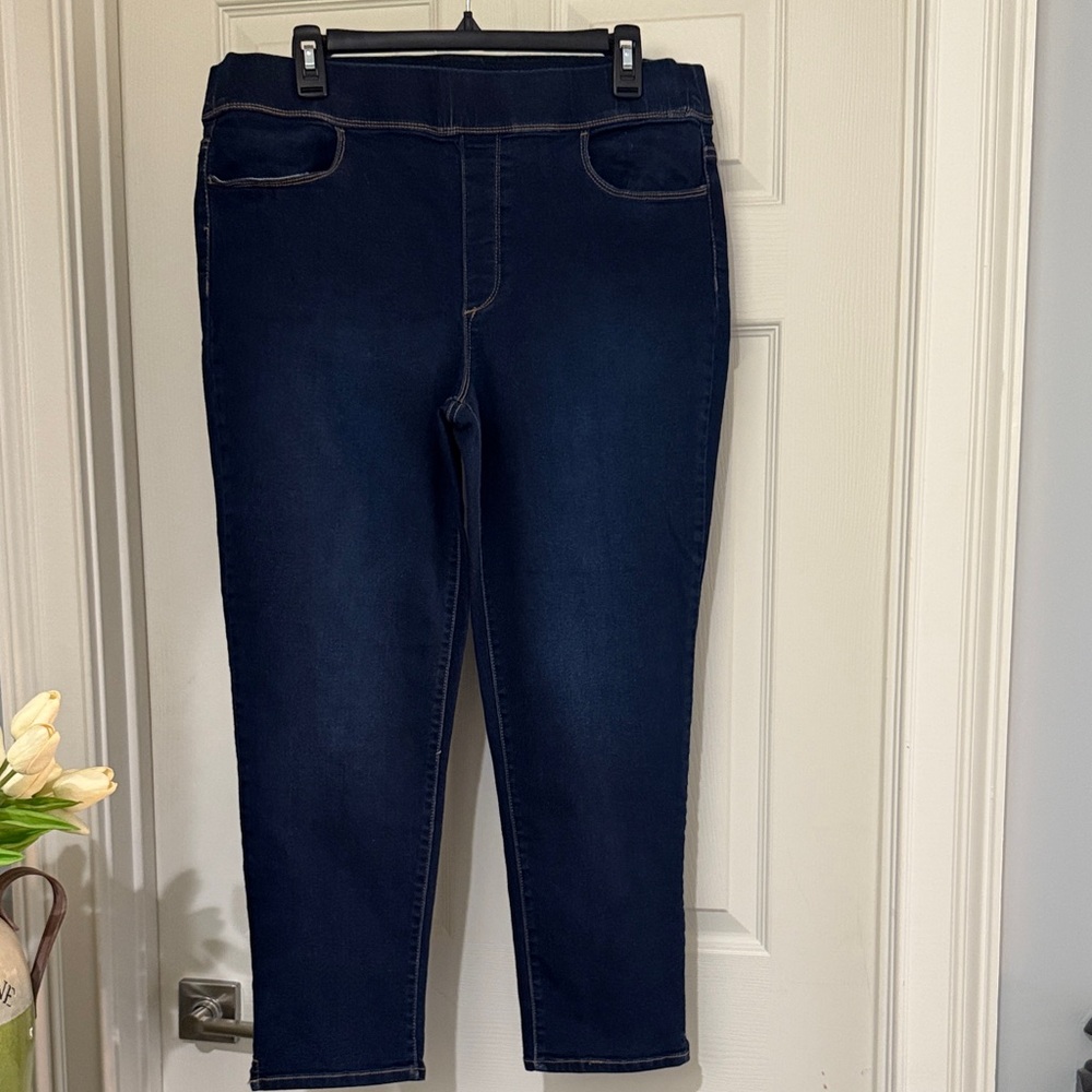 Gloria Vanderbilt Dark Blue Ankle Jeans